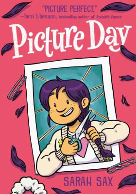 Picture day : (a graphic novel).